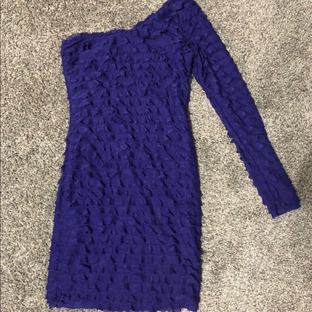 One shoulder ruffle dress